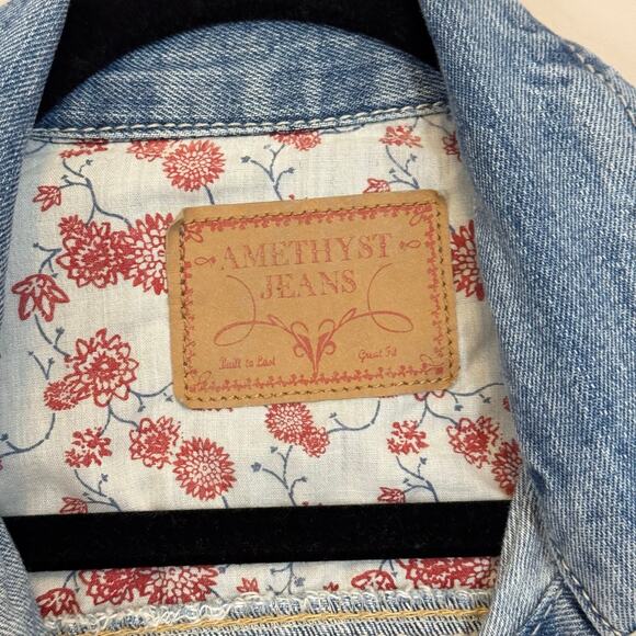 Amethyst Jeans Cropped Jacket Womens M Blue Denim Distressed Button Y2K Trucker - Picture 5 of 6